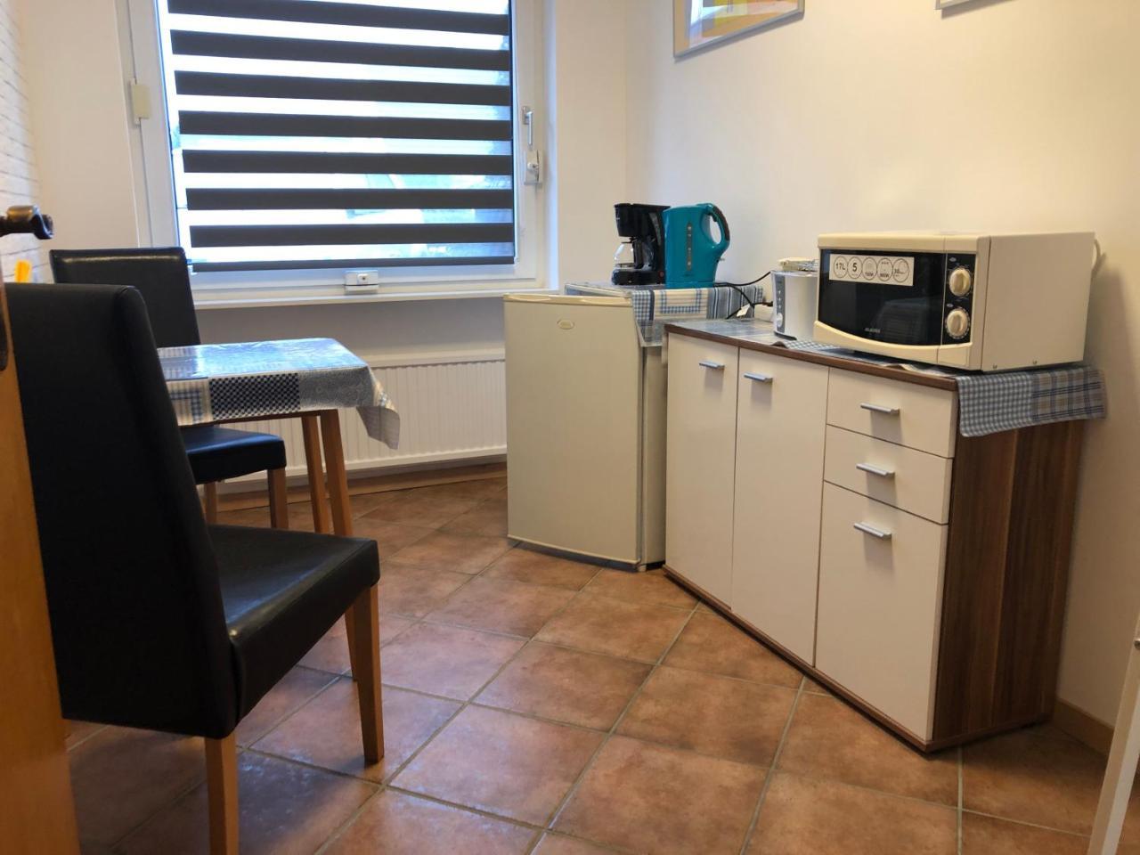 Messezimmer 4U Dusseldorf Ngoại thất bức ảnh