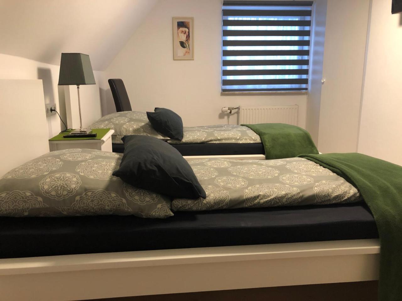 Messezimmer 4U Dusseldorf Ngoại thất bức ảnh